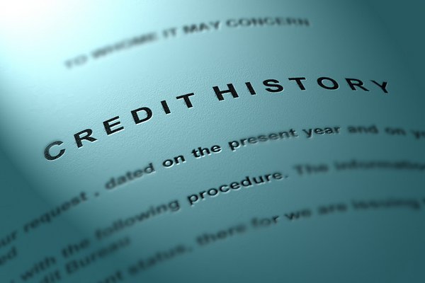 Hogyan befolyásolják a hitelek a hiteltörténetünket?