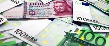 A forintosítással az egyik legnagyobb kockázat került ki a pénzügyi rendszerből